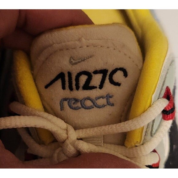 Women's Air Max 270 React
Bauhaus, size 8. 5 - Picture 5 of 8